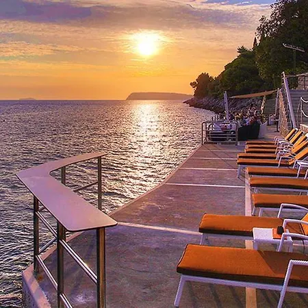 Helen Deluxe Apartamento