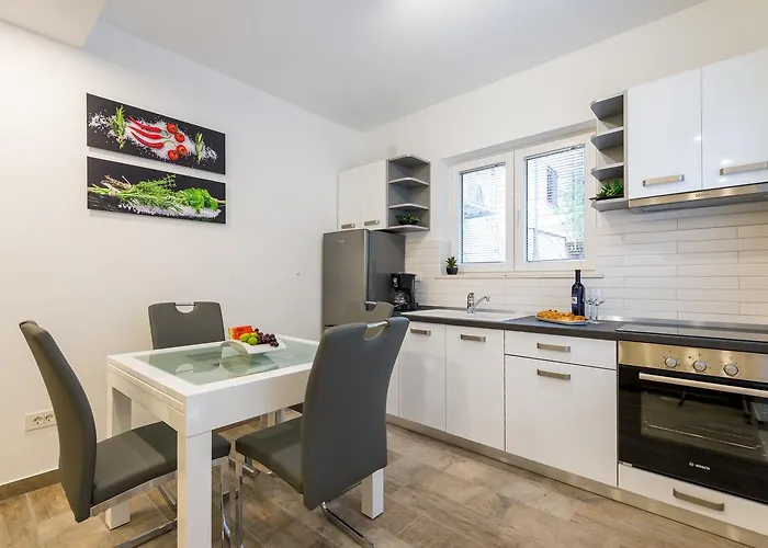 Helen Deluxe * Дубровник