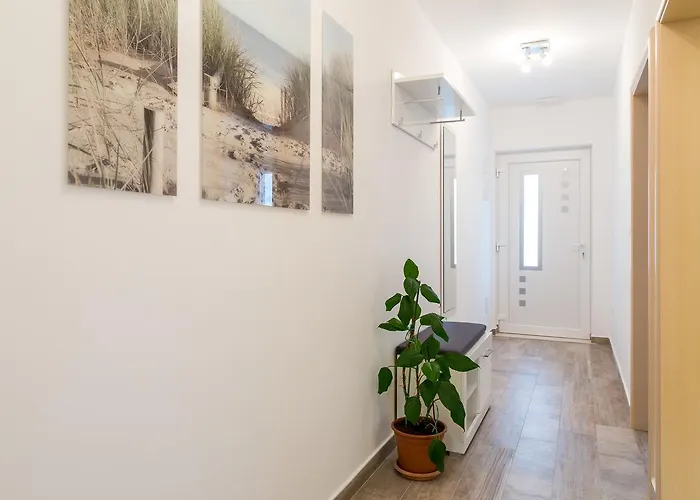 Helen Deluxe Апартаменты *