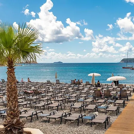 Helen Deluxe Apartman